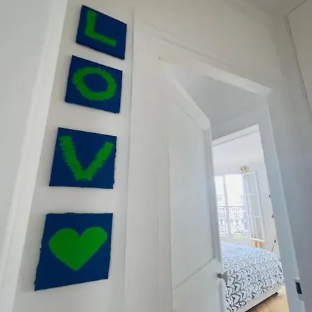 Unique In Apartment *